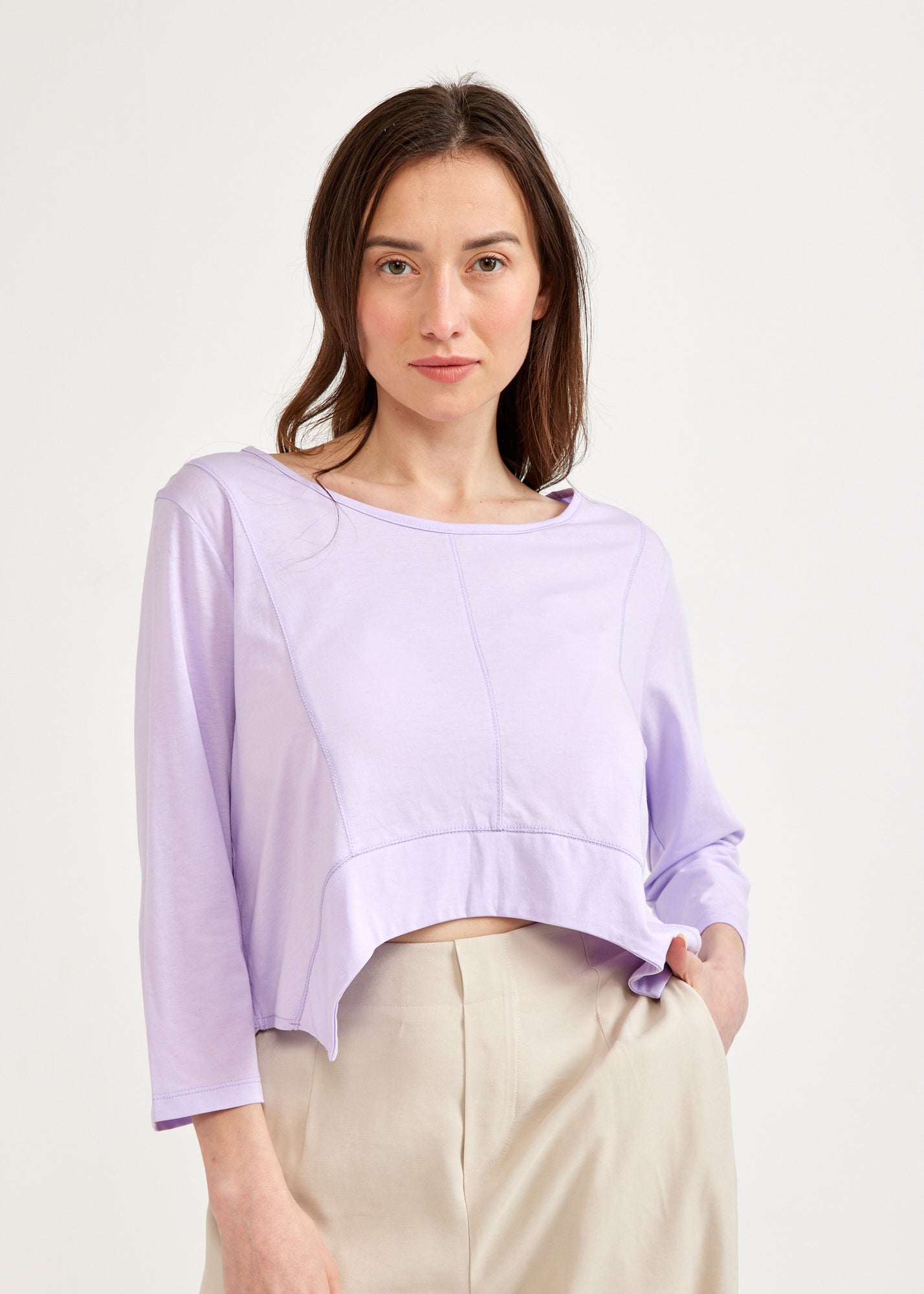 Purple 3/4 sleeve shirt with rounded ending 