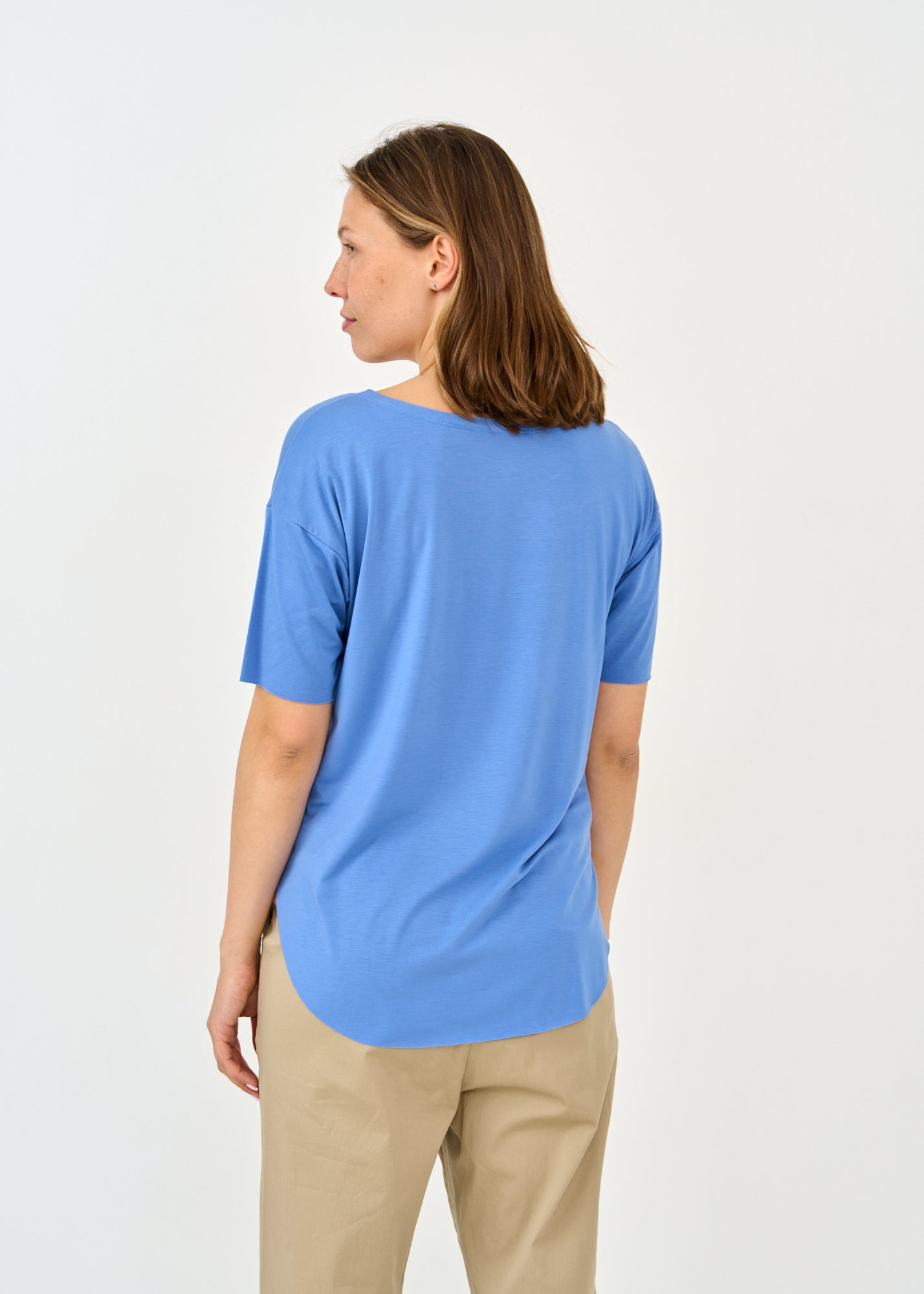 חולצה שרוול קצר סיומת מעוגלת כחול