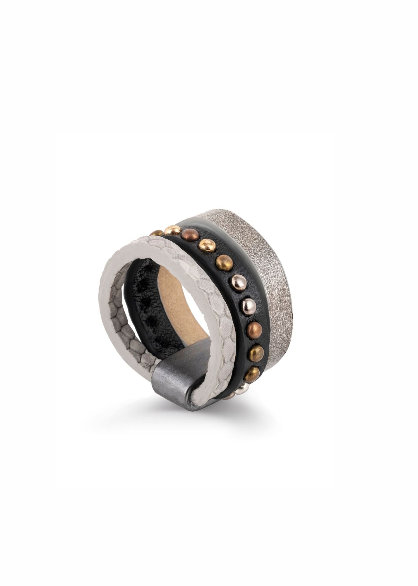 3 row leather ring with black stones