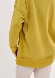 Wash sweatshirt with reverse fabric hem in wash green