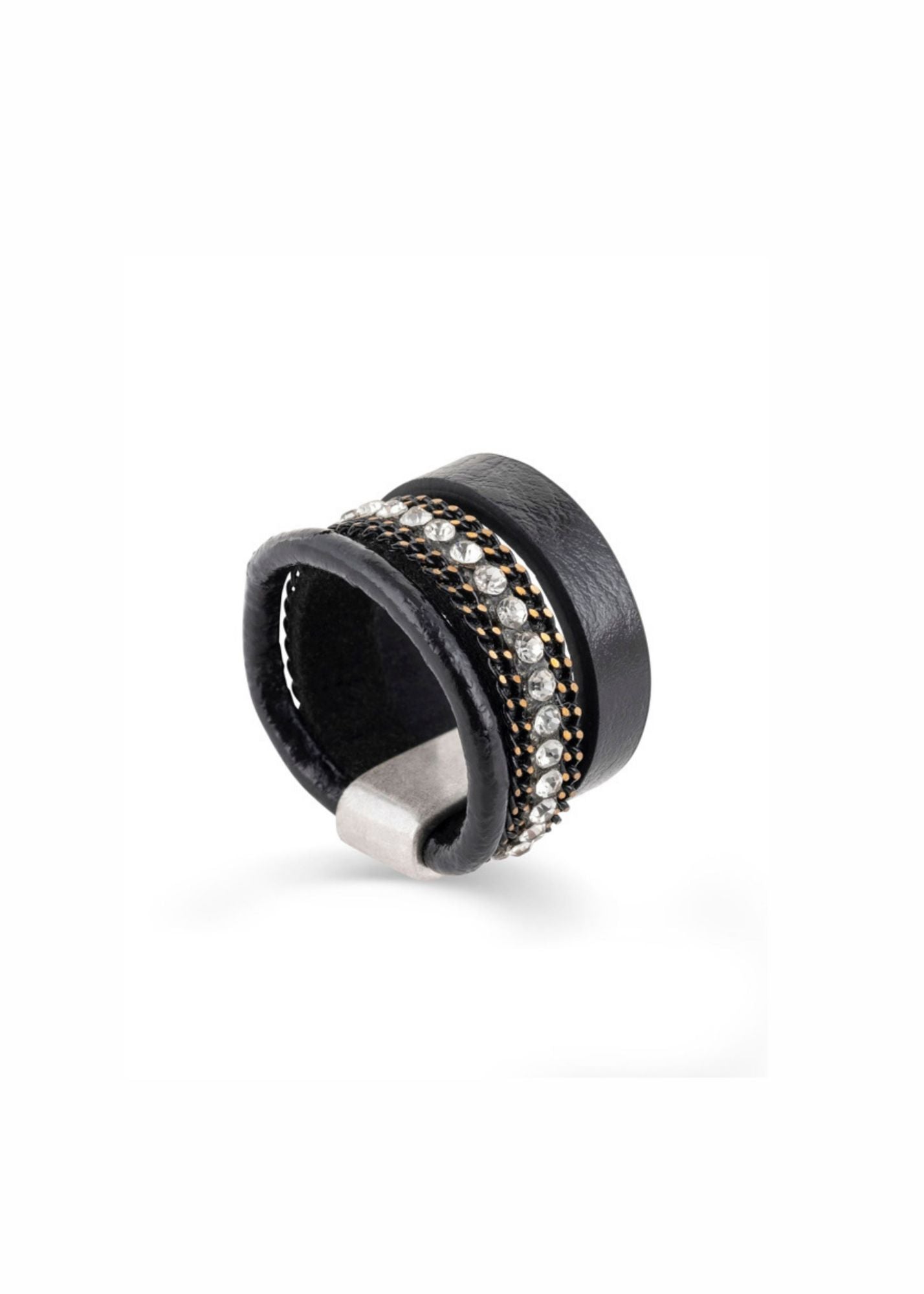 Leather ring 3 rows with black stones