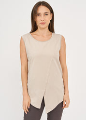 Undershirt with diagonal seams and Stone tips