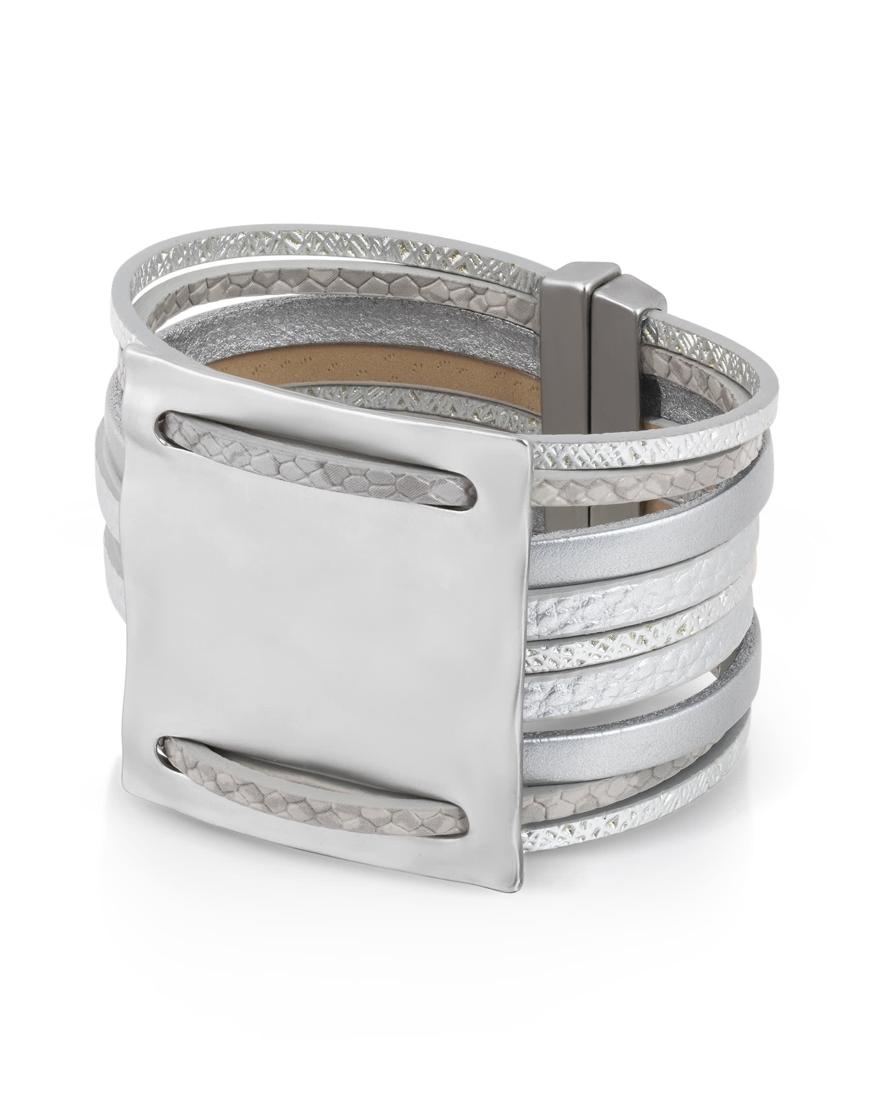 Leather bracelet with silver embossed flat metal cube