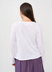 Long sleeve shirt with a white ribbon combination