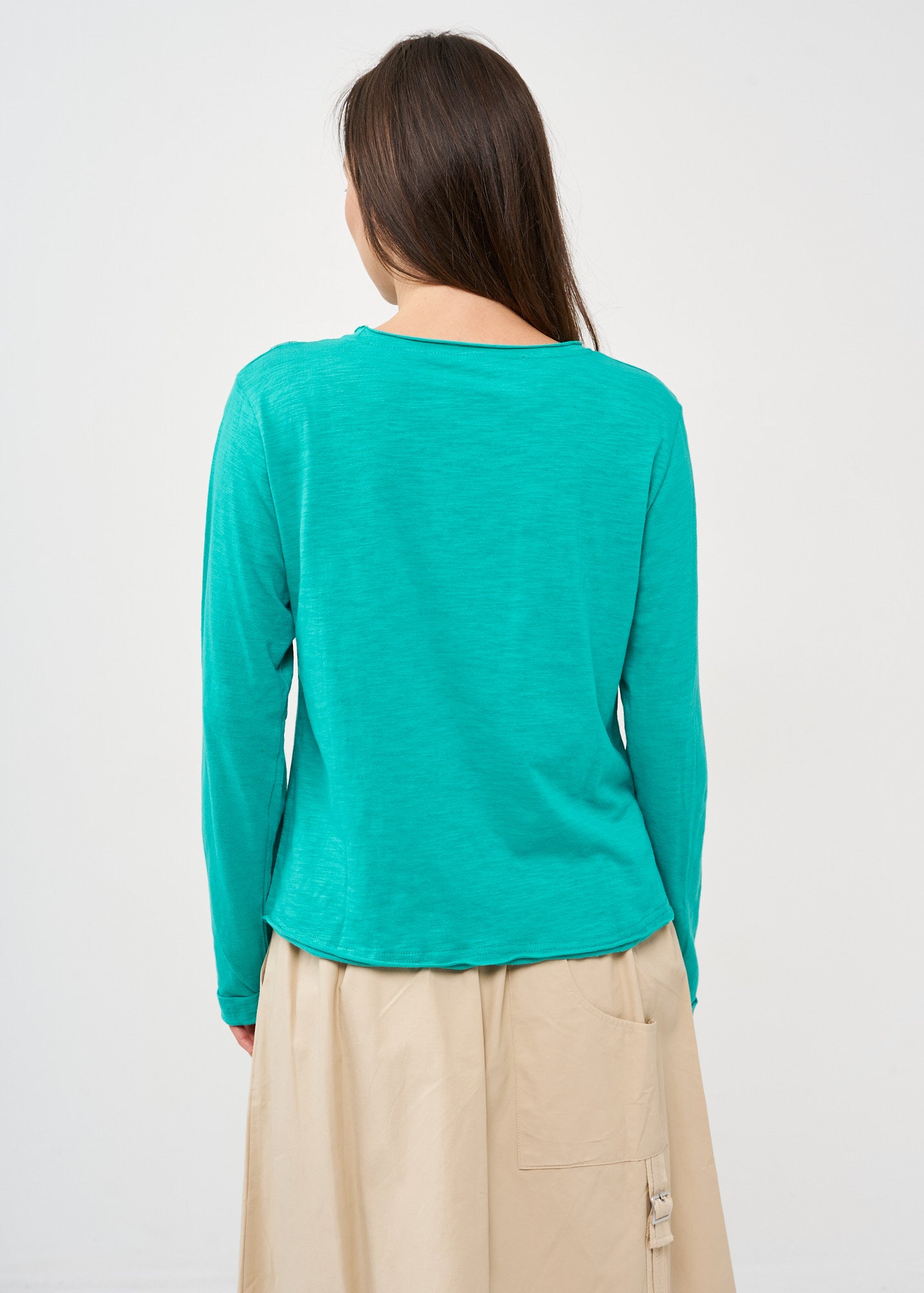 Long sleeve shirt with a turquoise ribbon combination