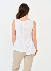 Asymmetric key tank top with a triangular ending in white