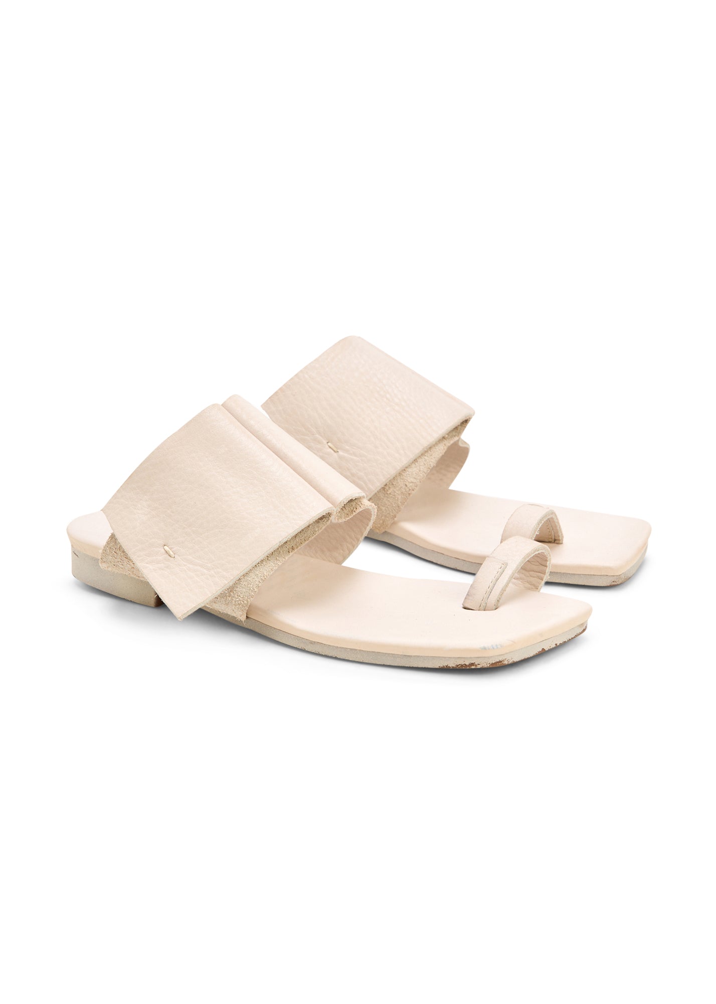 White folded strap toe leather flip flops