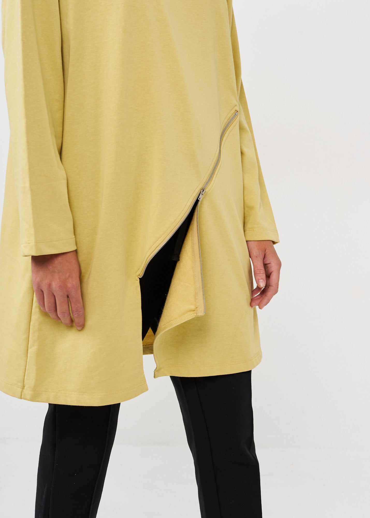 Mustard diagonal zipper long sleeve tunic