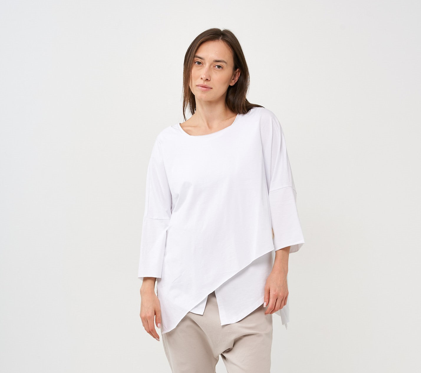 White oversized 3/4 sleeve bat shirt