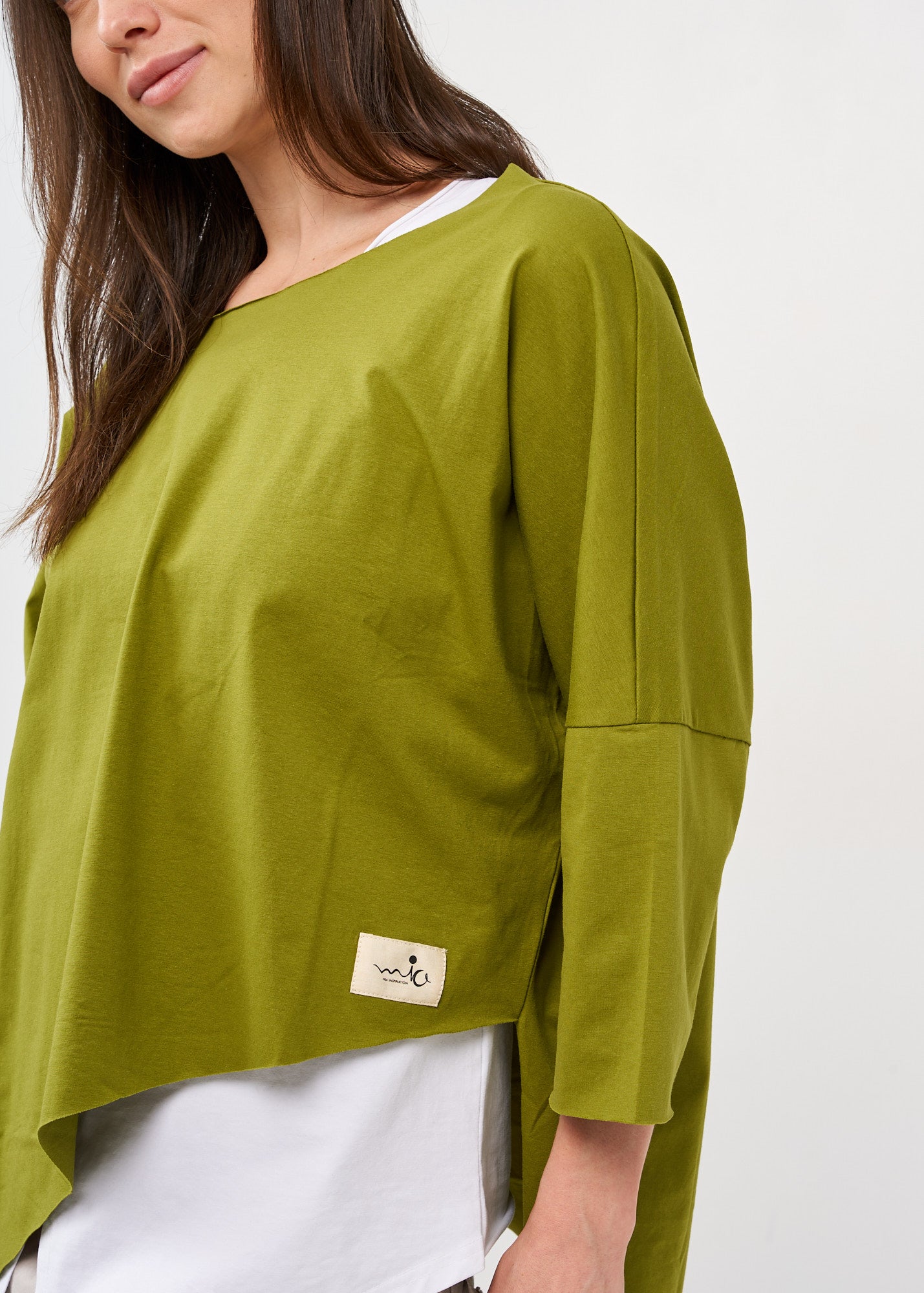 Green 3/4 sleeve oversized bat shirt