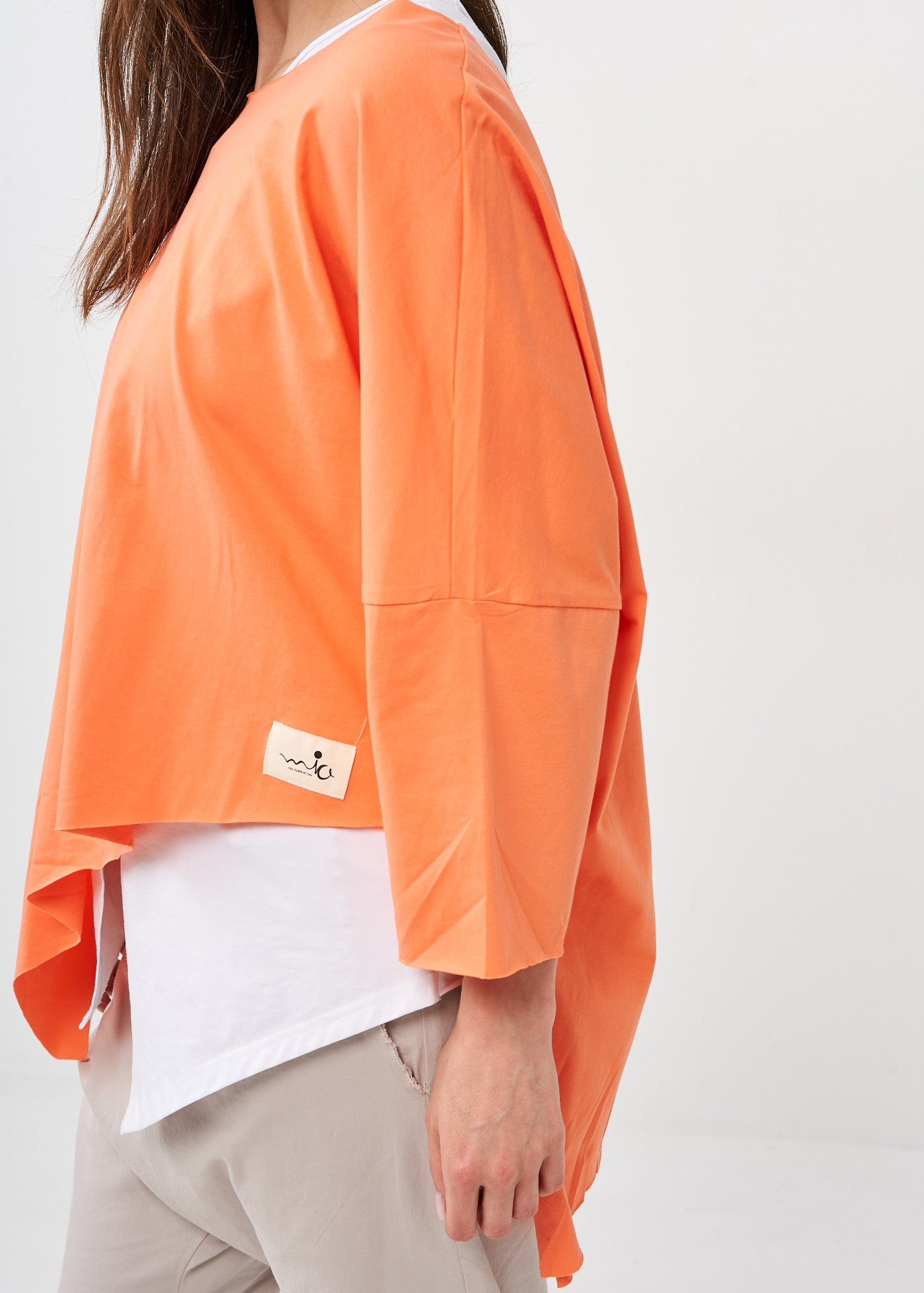 Orange oversized 3/4 sleeve bat shirt