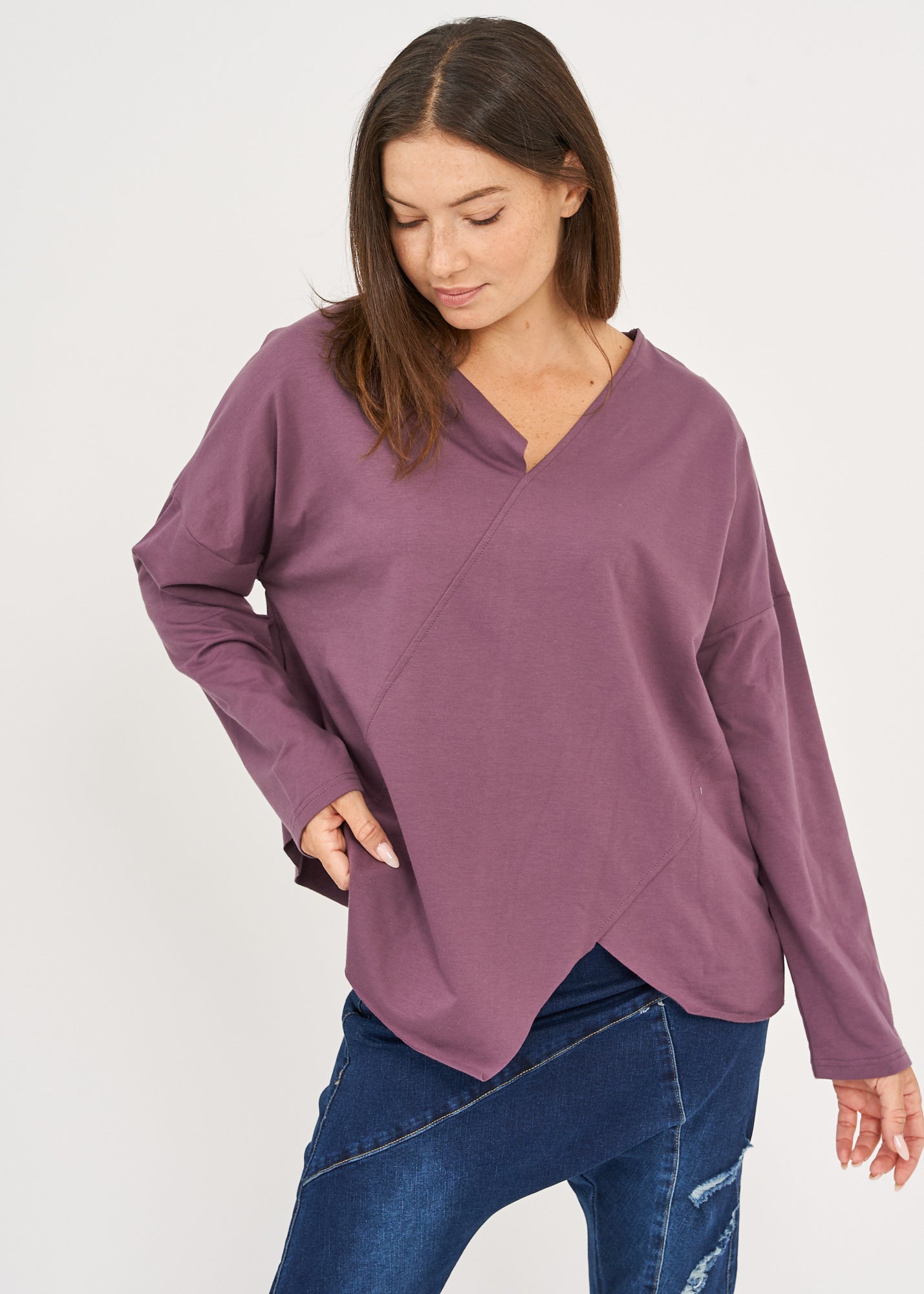 Purple triangle collar long sleeve shirt