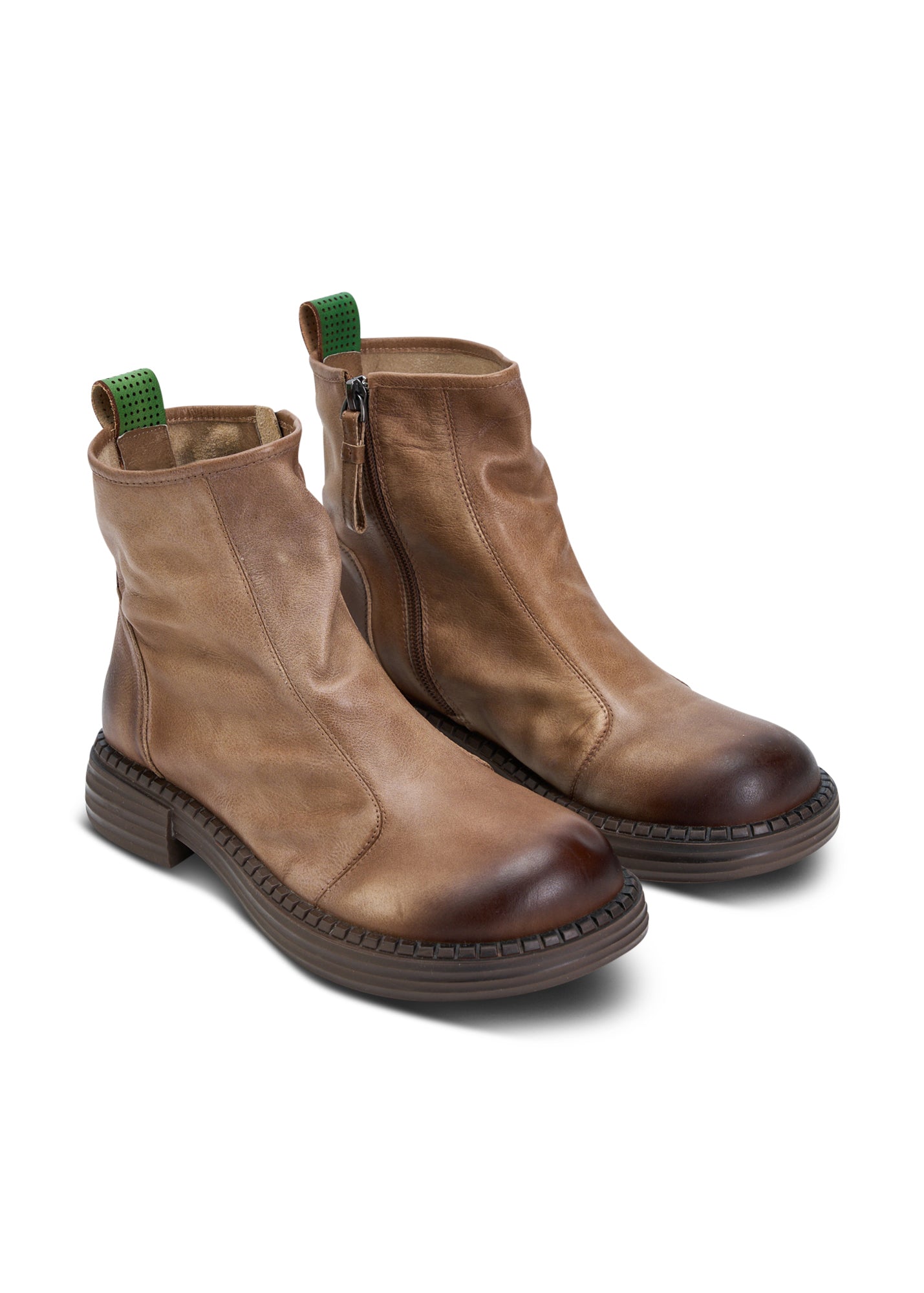 Wash soft leather boots with brown zipper