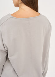 Light gray triangle collar long sleeve shirt