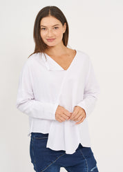 Long sleeve white triangle collar shirt