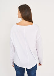 Long sleeve white triangle collar shirt