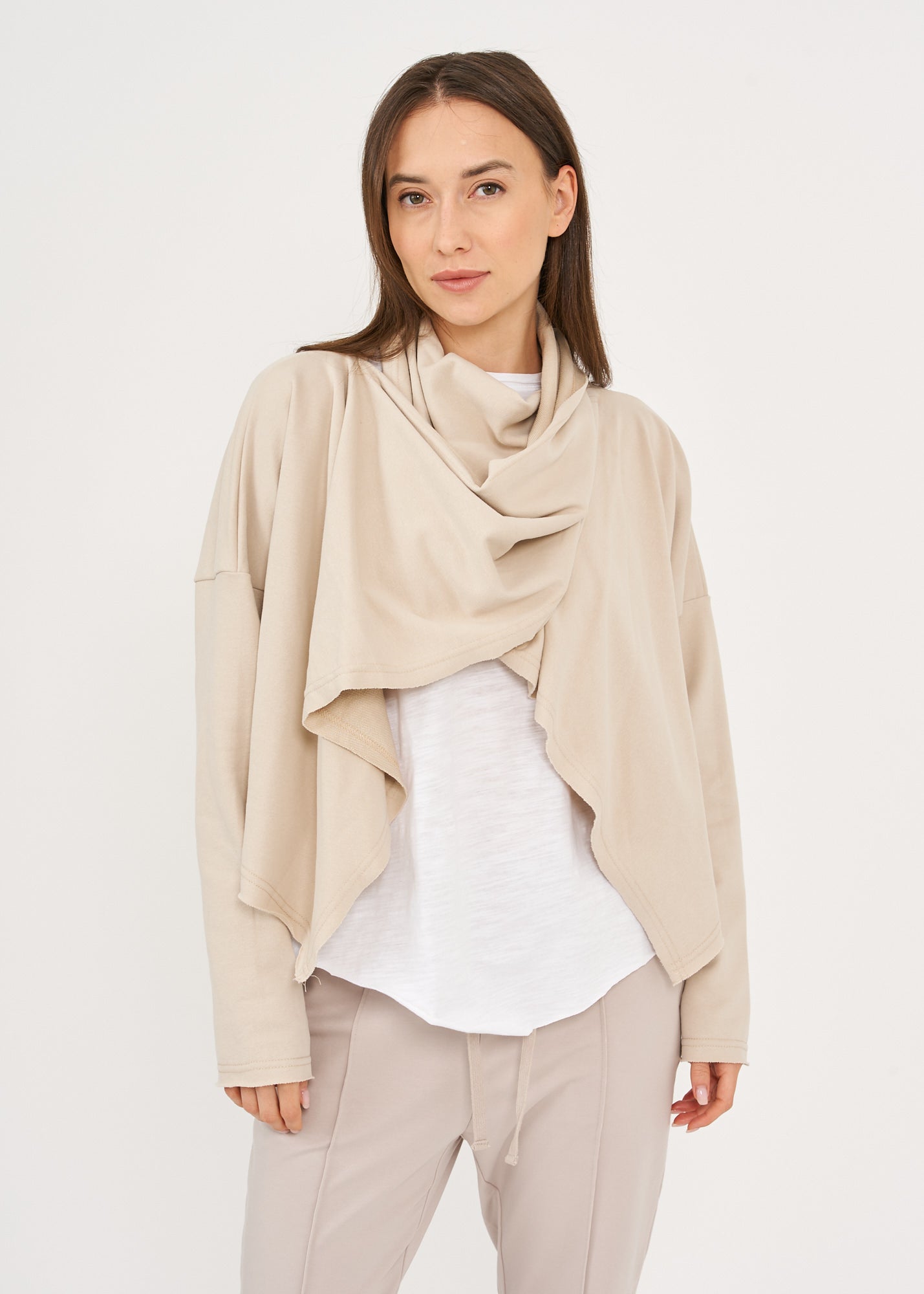 Short top with a stone wrapped scarf