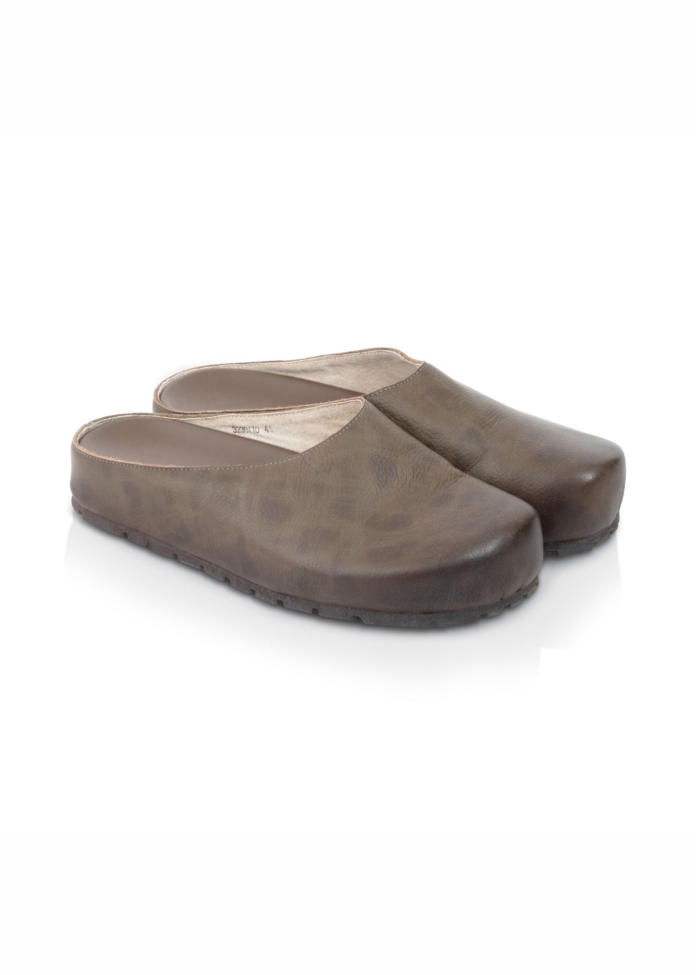 Brown classic closed front leather flip flop