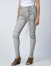 Tights with threads in light gray x-rays and wash