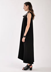 Dress with buttons and black diagonal pocket