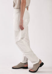 White linen baggy trousers with square seams