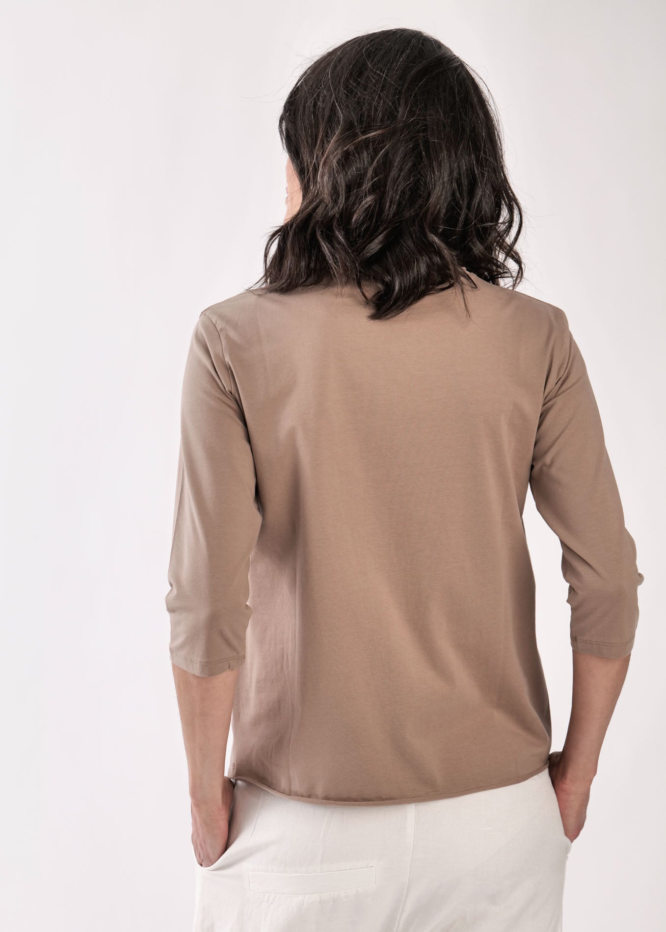 Diagonal sewing ends 3/4 sleeve brown