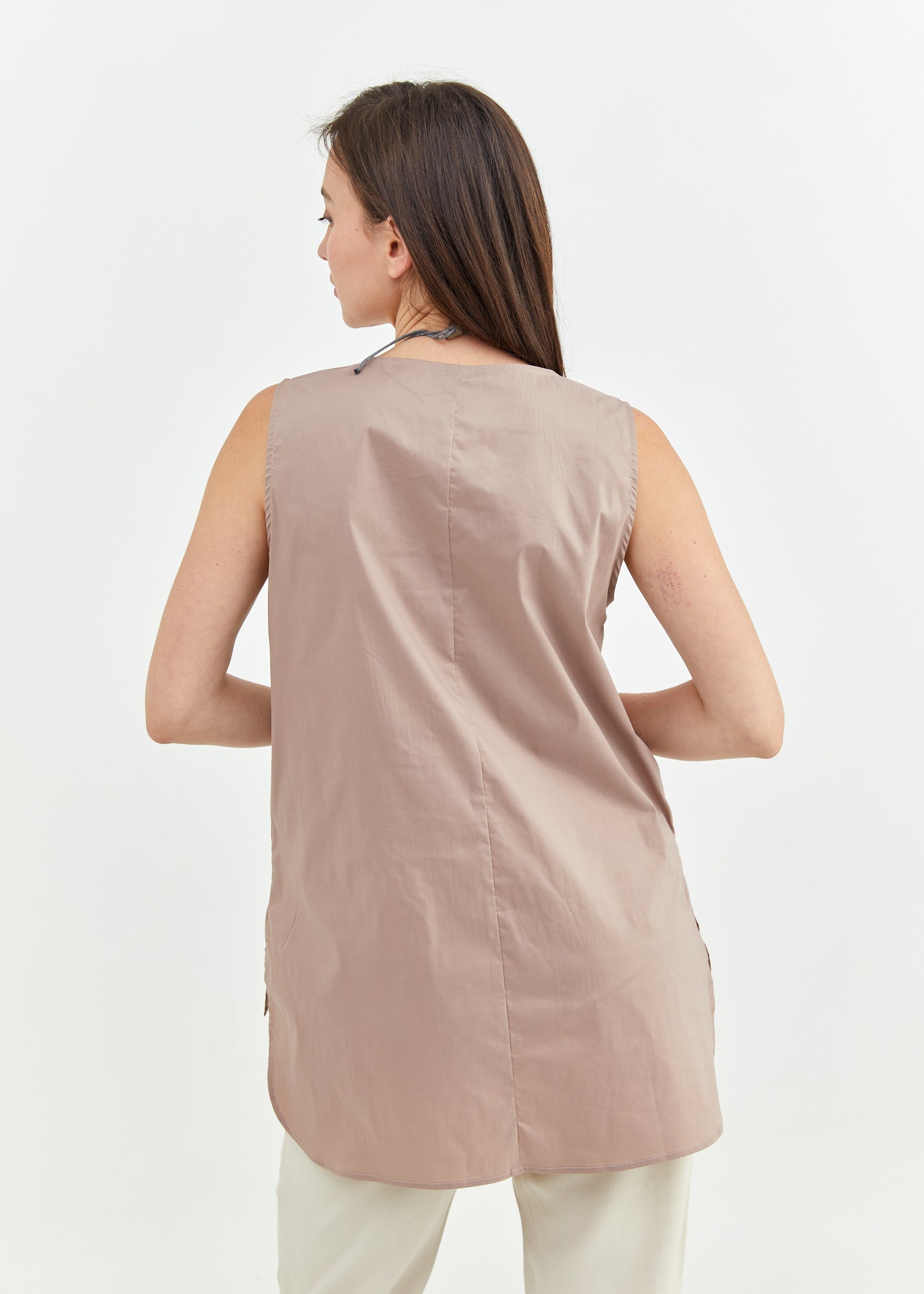 Asymmetric tank top and brown fabric pocket