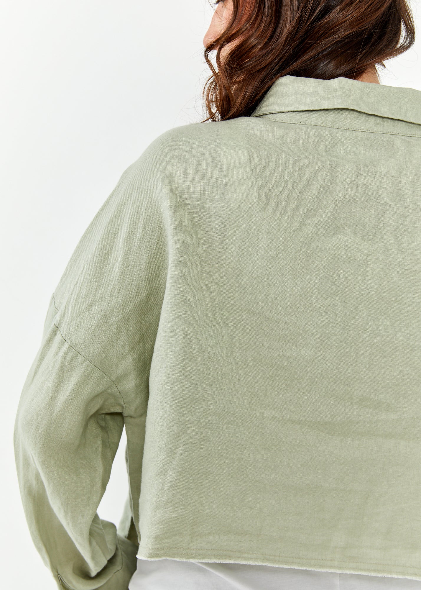 Linen button-up with green hanging pocket