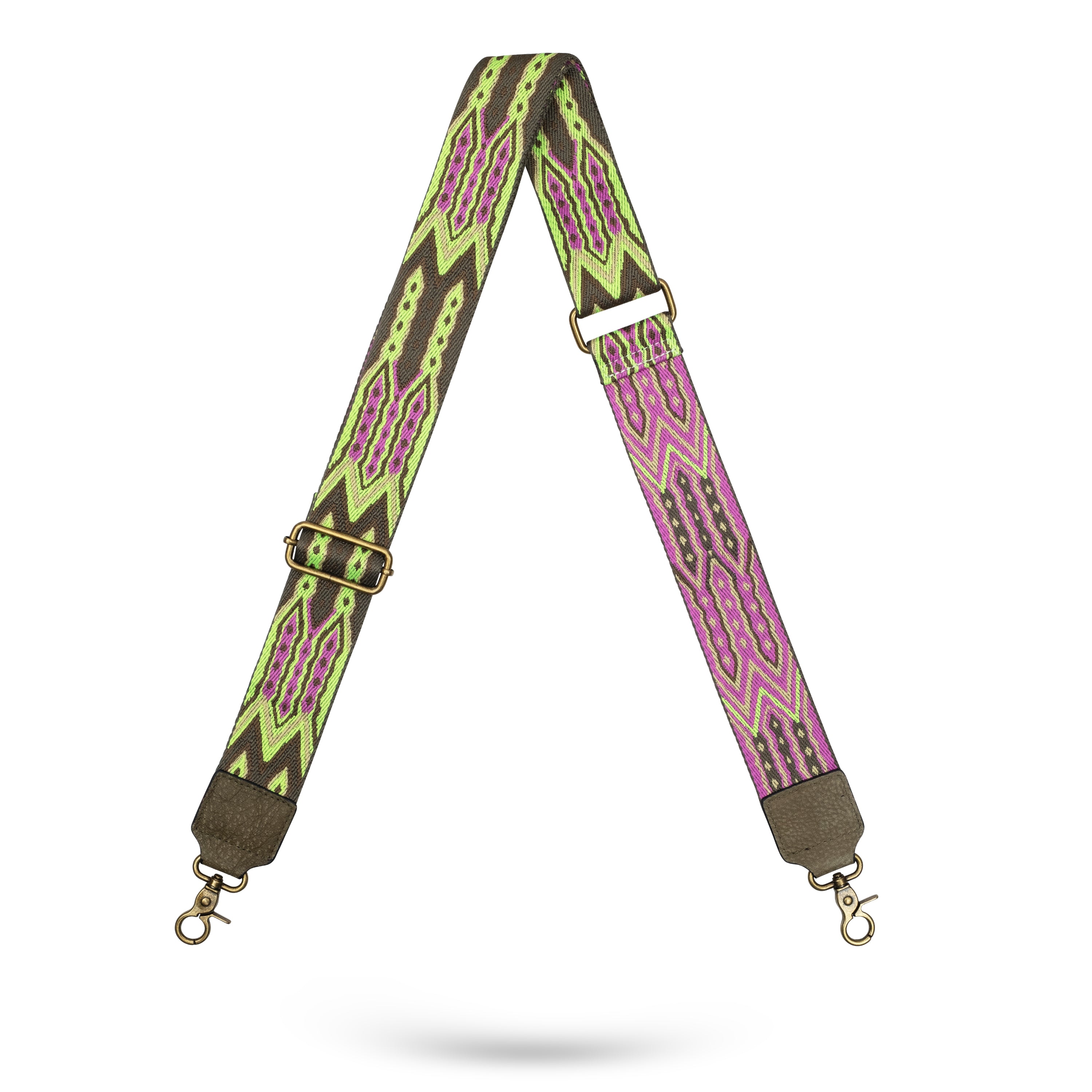 Colorful bag strap combined with green dots