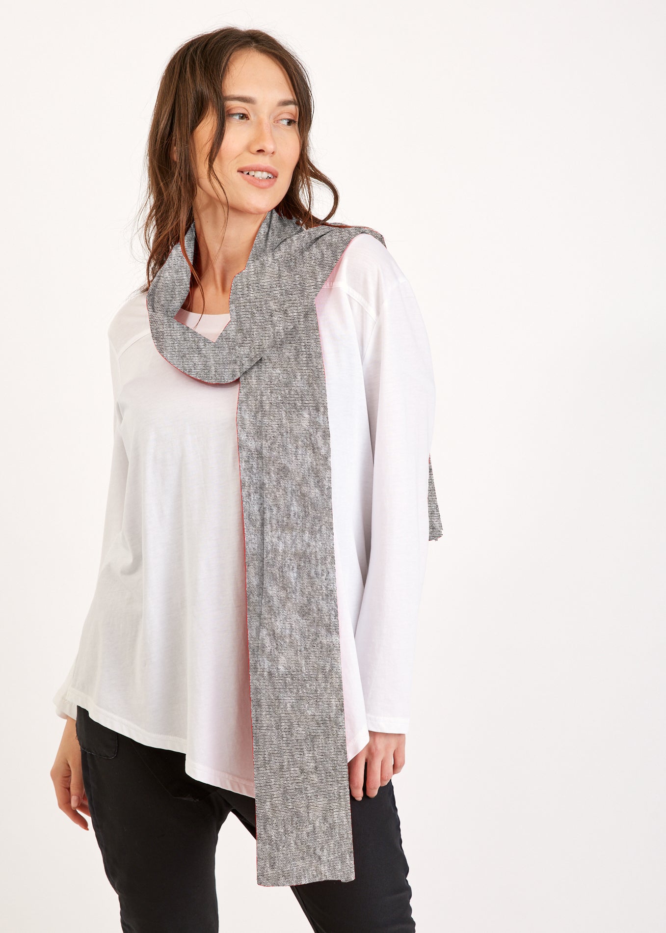 Gray viscose reverse stitched scarf