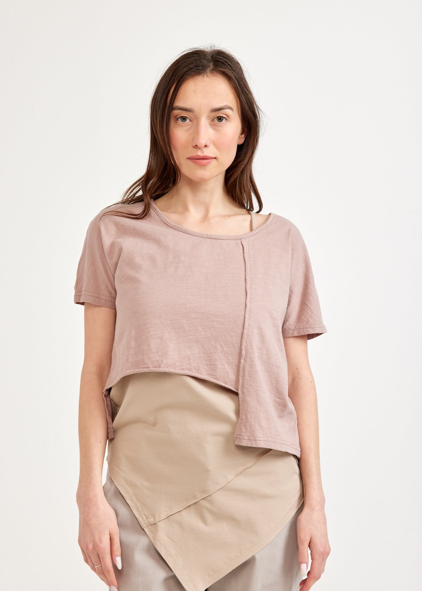 Shirt with pink rectangular cuts 